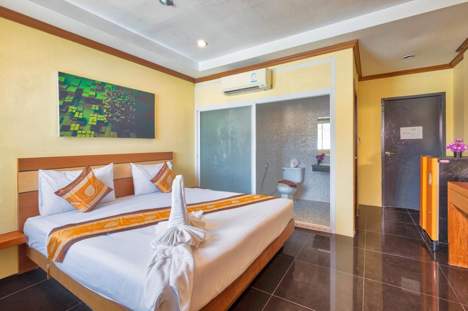 Hotel Tj - Otop Shopping Paradise 3*